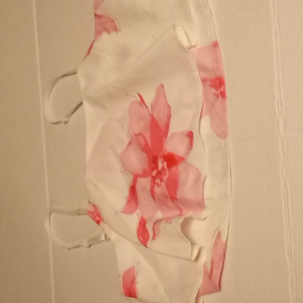 FANCY INN SIZE LARGE Color Pink and White